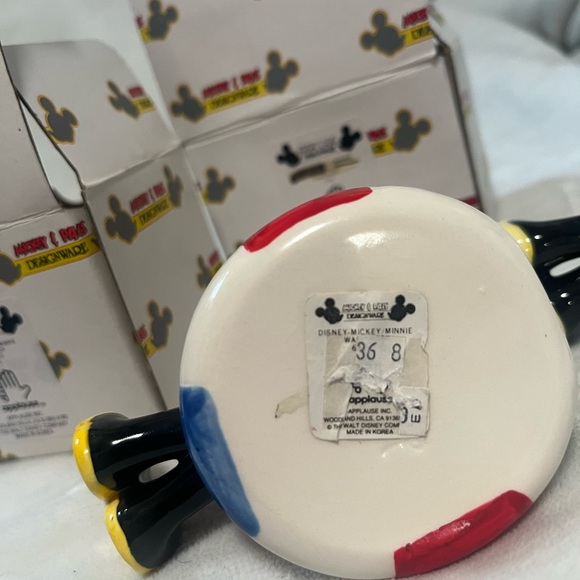Vintage Disney Minnie and Mickey Mouse Wall Hooks/Figurines, Designware/Applause - Picture 4 of 8